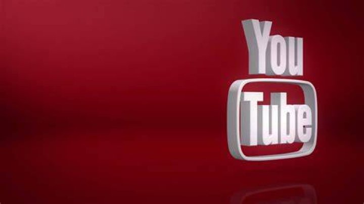 Фатима катается YouTube