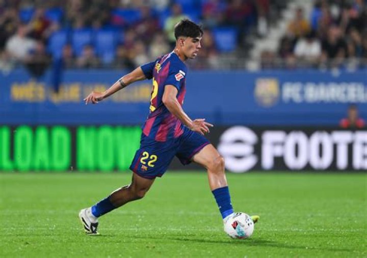 15yearold midfielder makes his Barcelona debut (PHOTO) (April 30