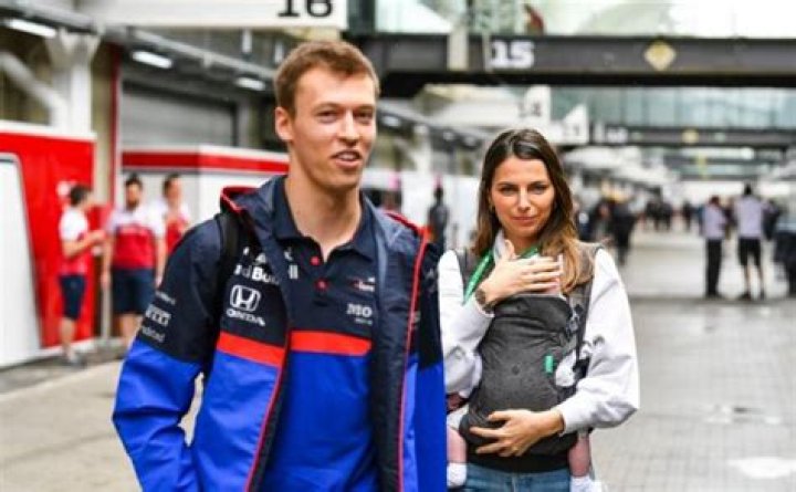2019 Jaar van echtscheiding ook DANIIL KVJAT en KELLY PIQUET? VMax.si