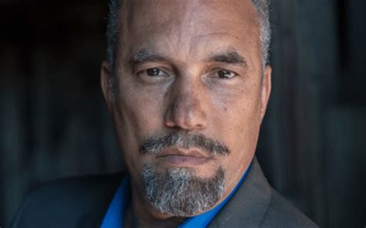 2021 Visiting Scholar Roger Guenveur Smith