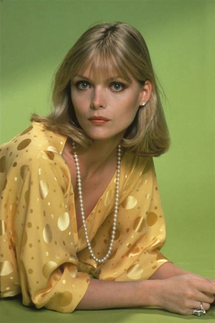 25 Fascinating Photographs of a Young Michelle Pfeiffer in the 1980s