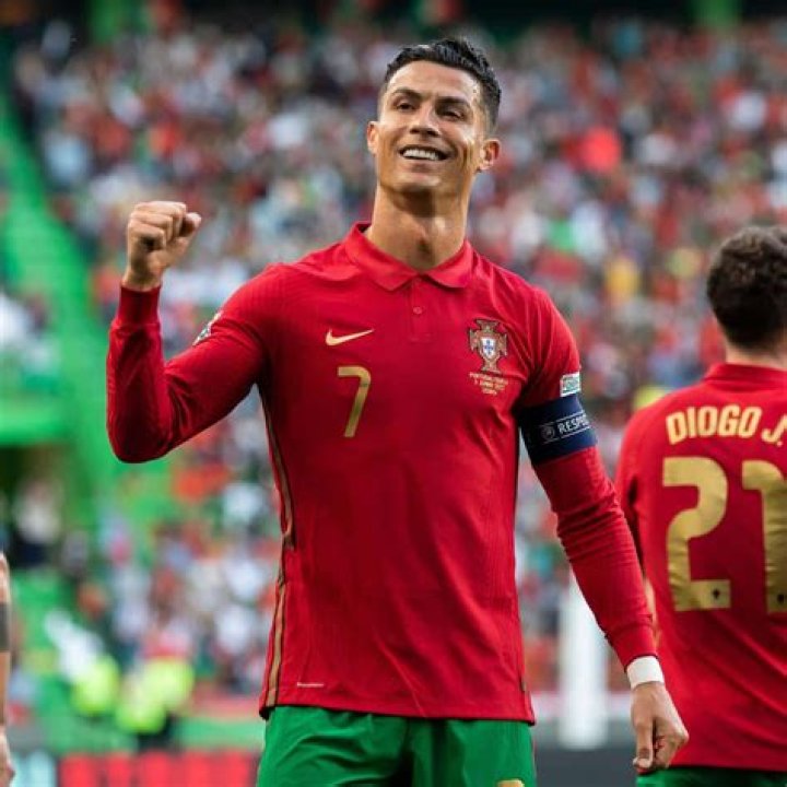 7 incredible photos of Cristiano Ronaldo&rsquo;s stunning bicyclekick goal