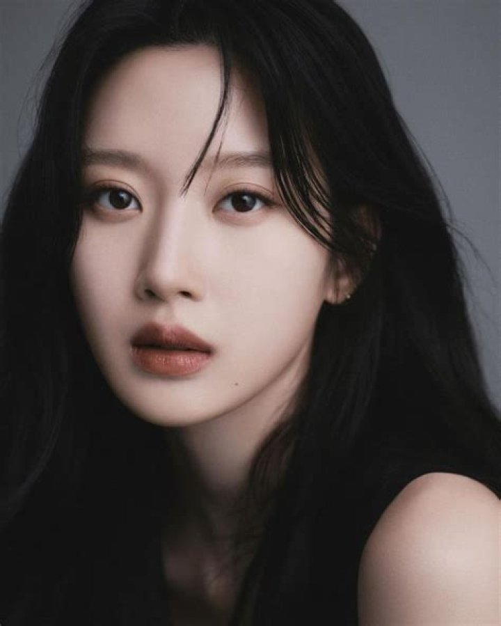 Actress Moon Ga Young shares breathtaking new profile photos allkpop