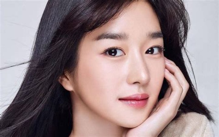 Actress Seo Ye Ji reportedly drops out of drama 'Island' & her label