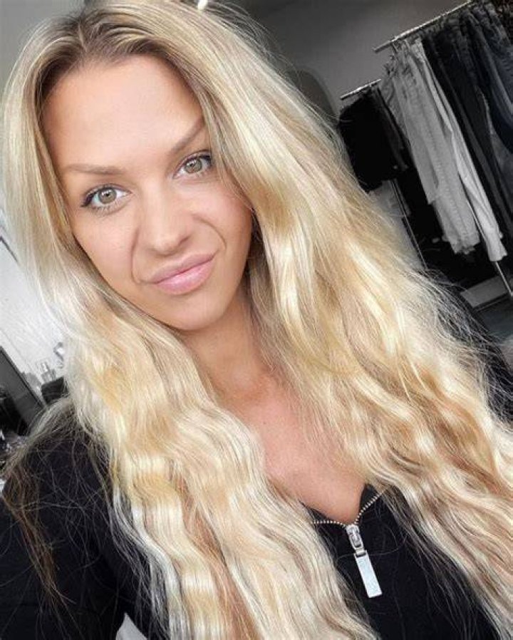 Alexandra Hall Wiki, Height, Age, Boyfriend, Husband, Family, Biography