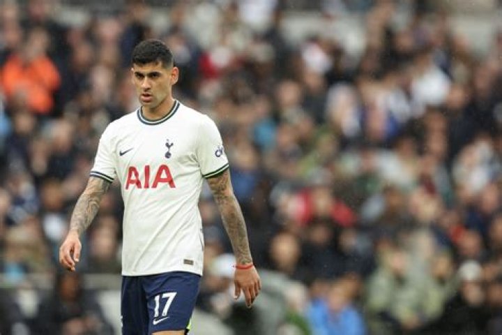 Alexis Mac Allister finds one word to describe Tottenham's Cristian Romero...