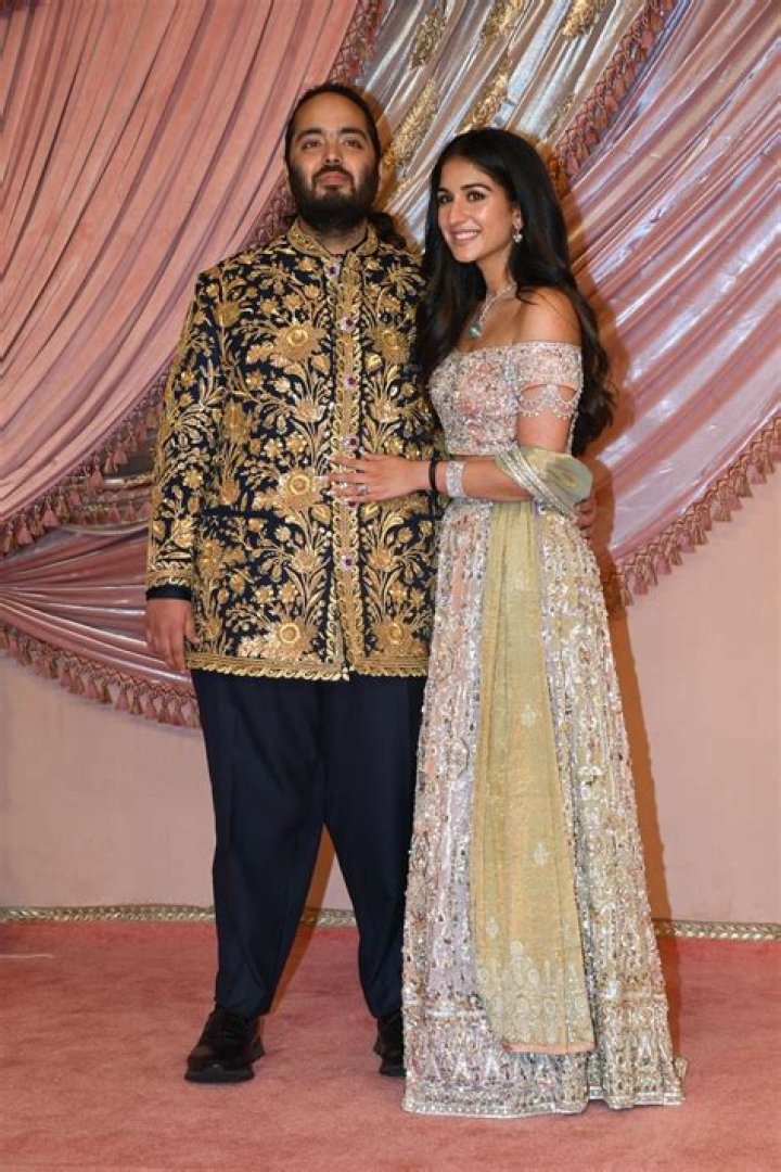 Anant Ambani & Radhika Merchant's PreWedding F&ecirc;te Will Include Rihanna