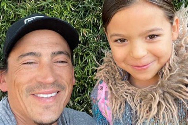 Andrew Keegan Profile
