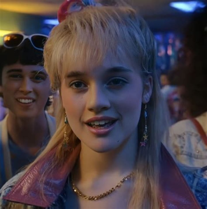 angela icon in 2022 Stranger things, Stranger things characters