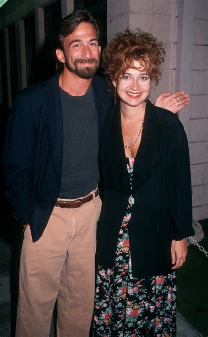 Annie Potts Found Love Again at 38 as a Single Mom Now She Dances