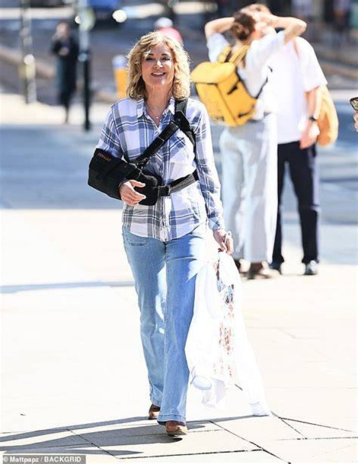 Anthea Turner steps out for the first time without her wedding ring