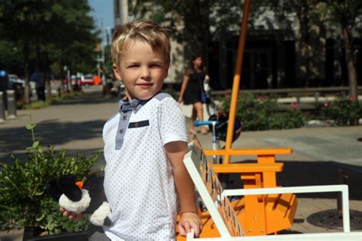 Arlington 6YearOld Viral Theater Critic
