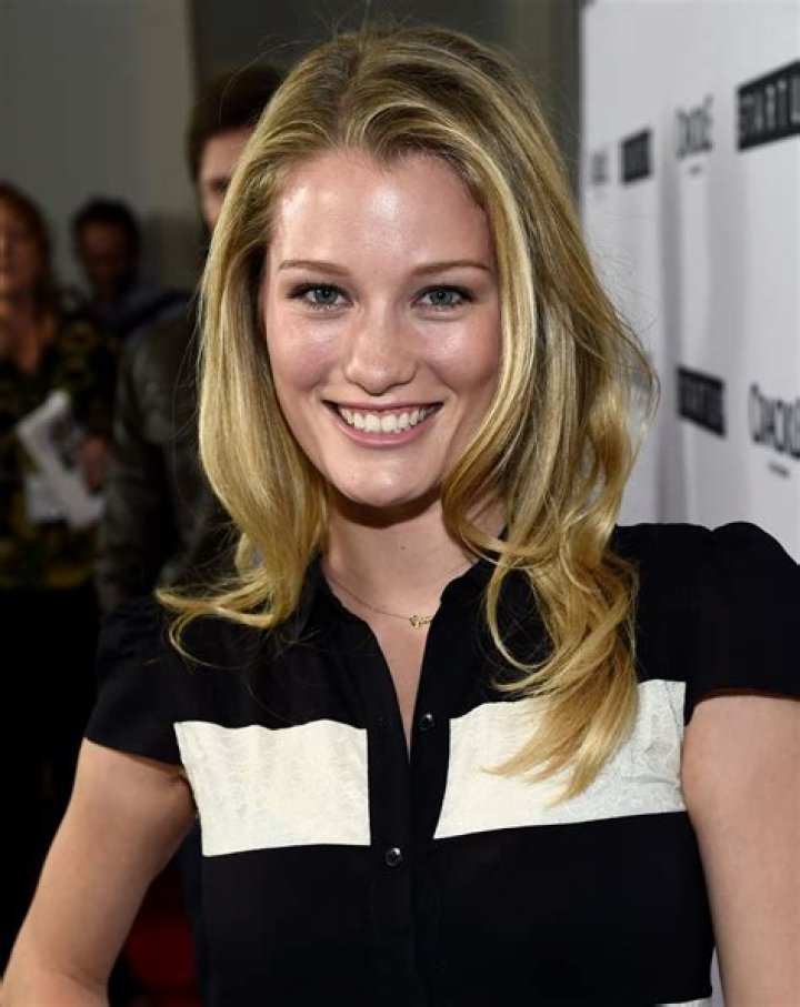 ASHLEY HINSHAW at &lsquo;Startup TV&rsquo; Screening in Los Angeles 08/23/2016