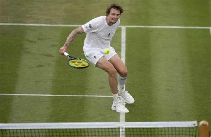 ATP Eastbourne Day 2 Predictions Including Lorenzo Sonego vs Zhizhen Zhang Yardbarker