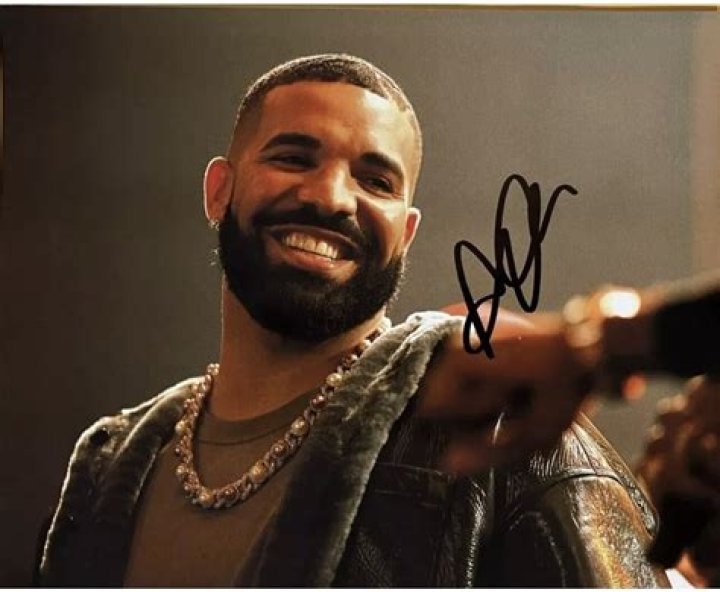 Aubrey Drake Graham (1986 ) &bull;
