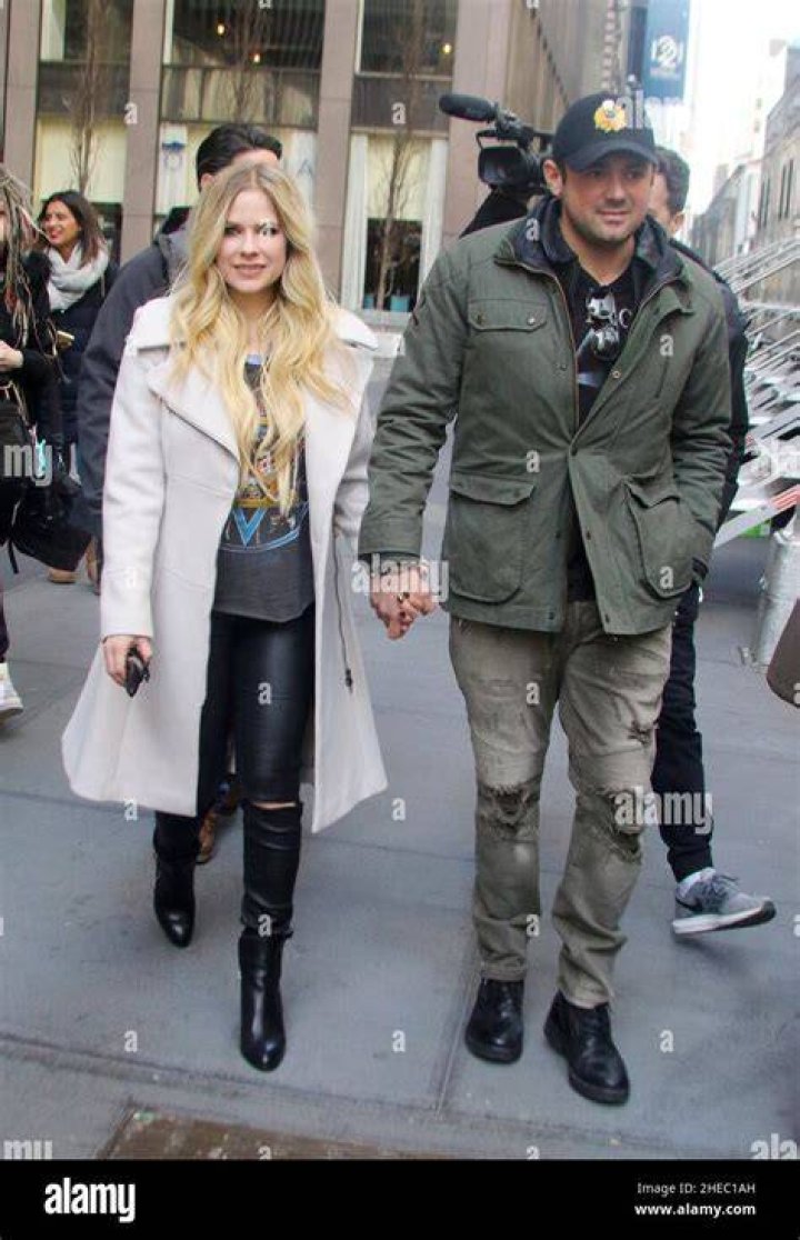 Avril Lavigne and Phillip Sarofim Out in Beverly Hills 11/06/2018