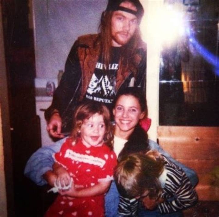 Axl Ros with ex wife Erin Everly and kids Erin everly, Axl rose, Guns