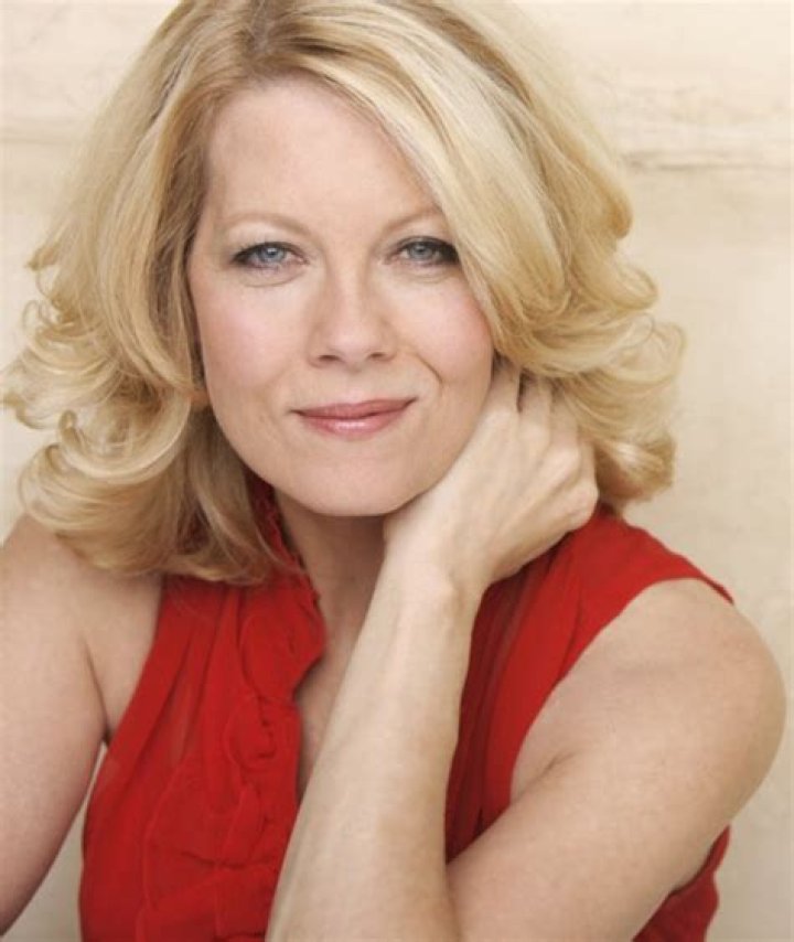 Barbara Niven Haircuts for fine hair, Beautiful celebrities, Cedar cove