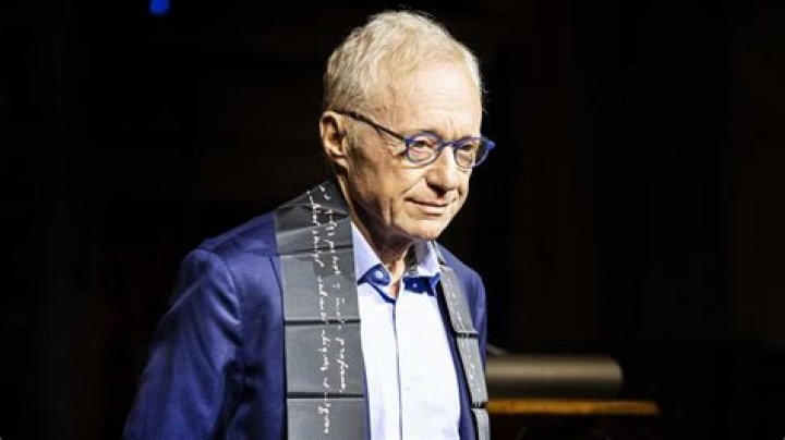 &bdquo;Gegenw&auml;rtig angekommen&ldquo; Roman Israel, Schriftsteller_ Give Peace A
