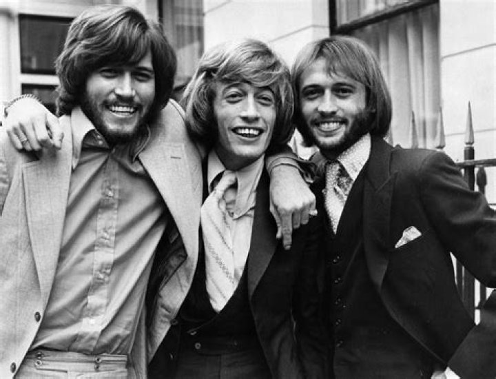 Bee Gees' Barry Gibb steps out with lookalike son and grandson in