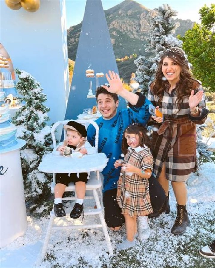 Bella WeemsLambert Bio, Facts, Family Life, Career