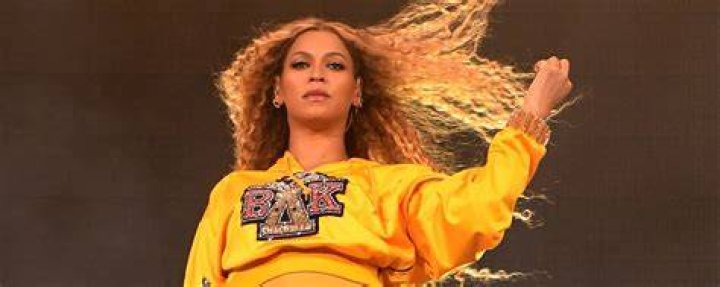 Beyonc&eacute; Cancels Coachella Performances &lsquo;Following the Advice of Her