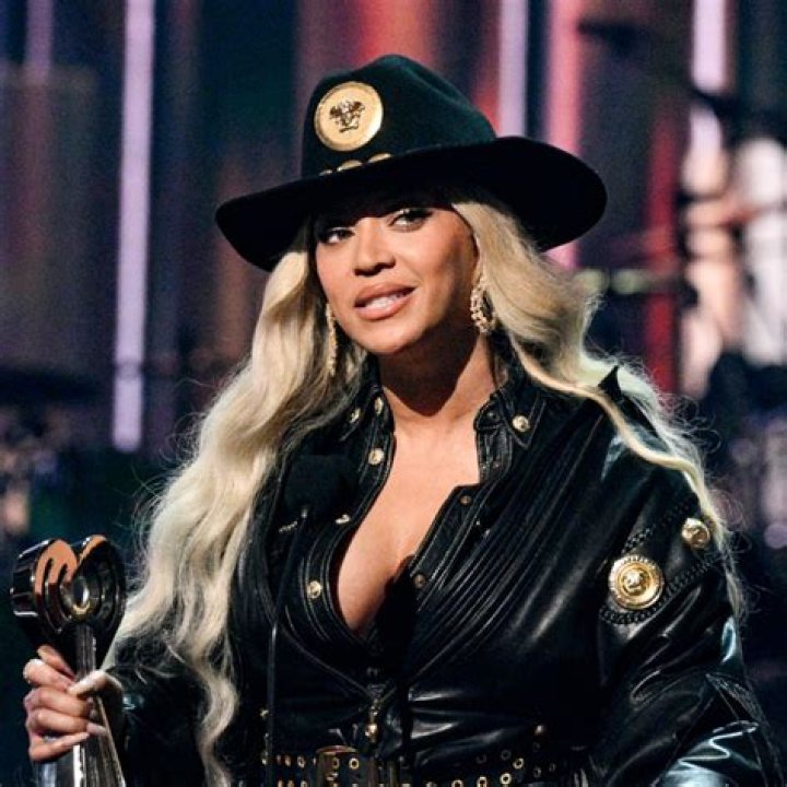 Beyonc&eacute; shares proud message for 'little superstar' Blue Ivy after