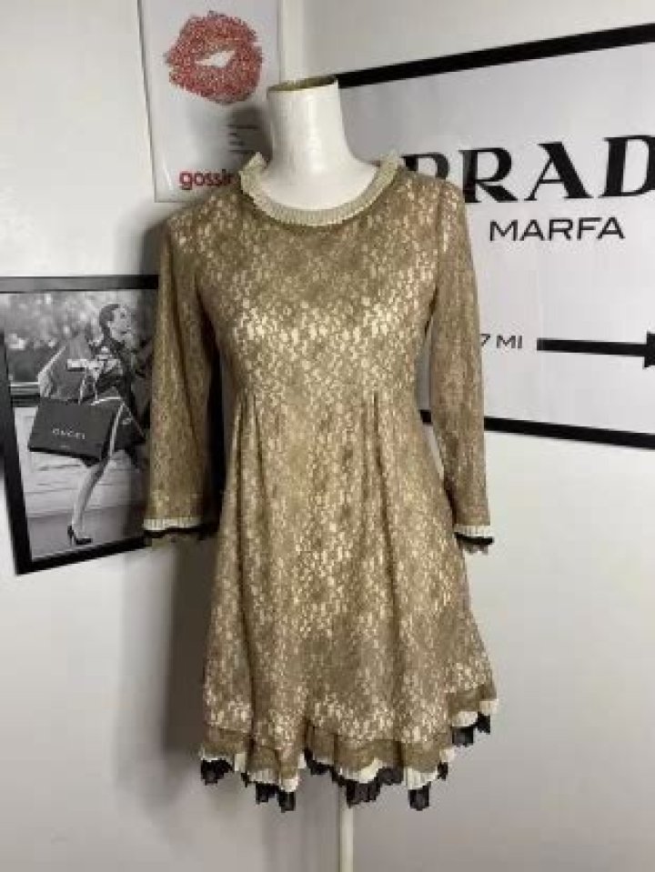 Blair in Marc Jacobs Dita Dress Gossip girl outfits, Gossip girl