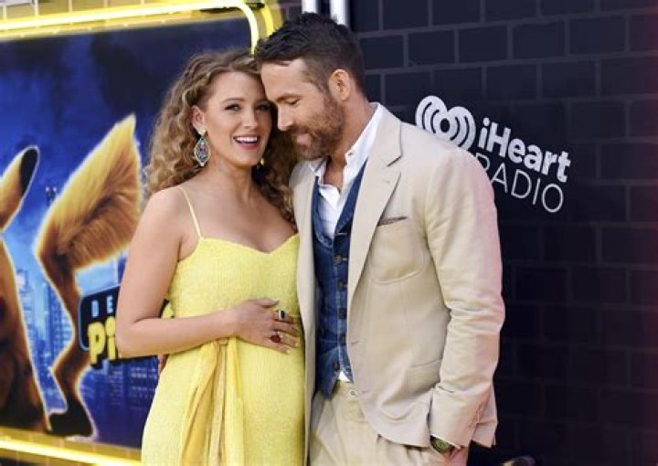 Blake Lively enceinte Elle attend un troisi&egrave;me enfant de Ryan Reynolds