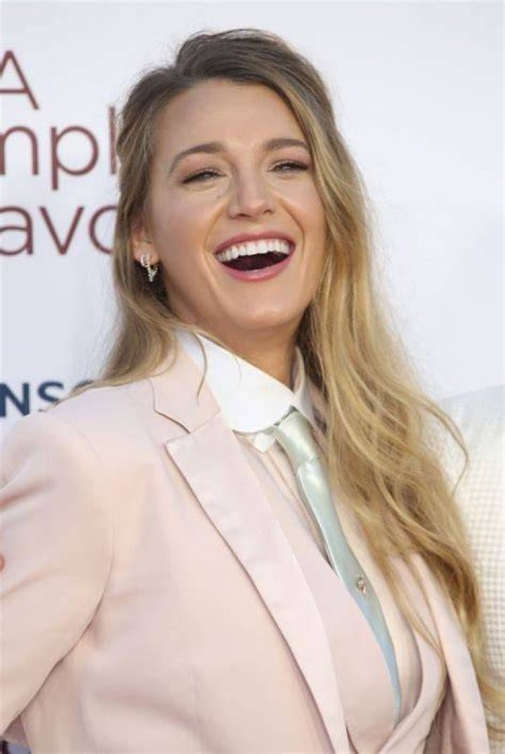 Blake Lively Page 23