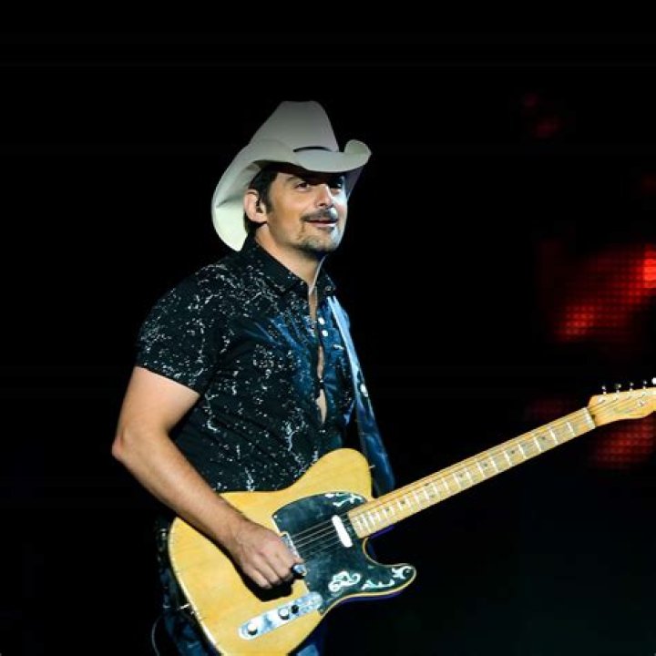 Brad Paisley Age, Bio, Birthday, Family, Net Worth National Today