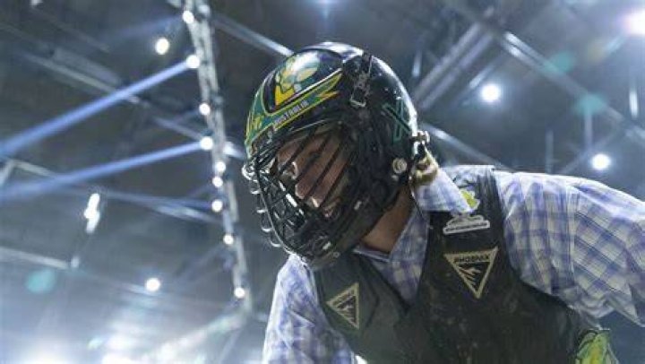 Brady Fielder carries hopes of Clermont at world PBR in Las Vegas