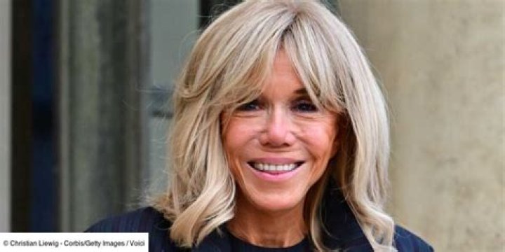 Brigitte macron en petite robe en tweed elle charme la presse