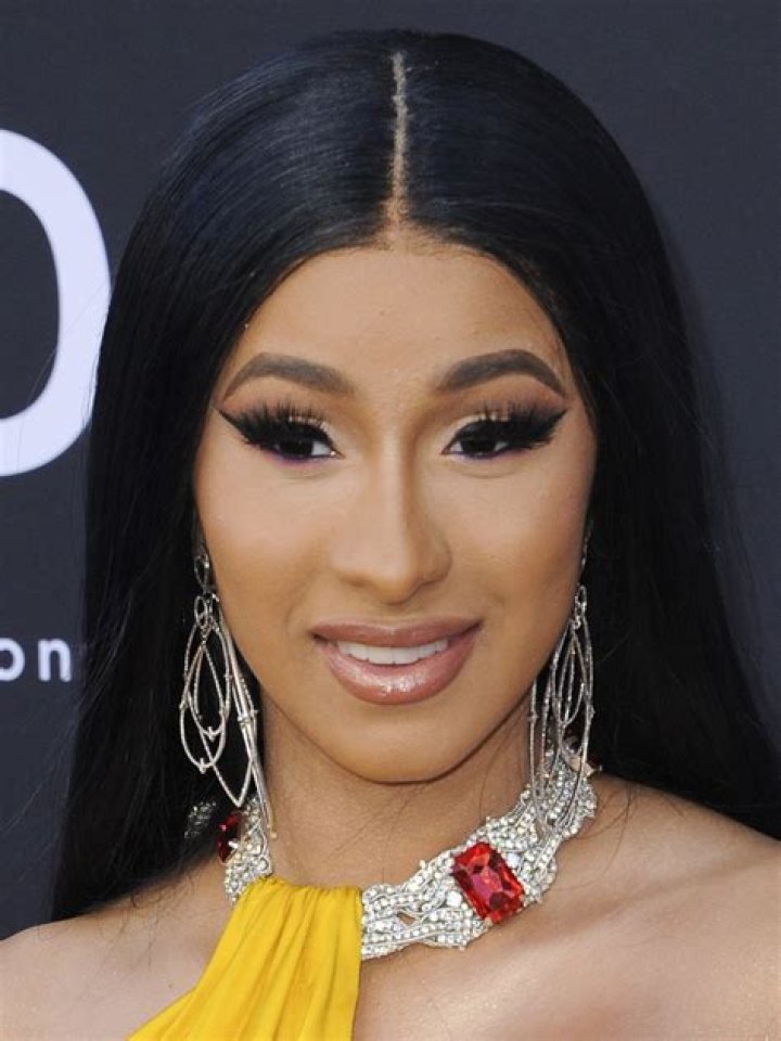 Cardi B Age, Bio, Birthday, Family, Net Worth National Today