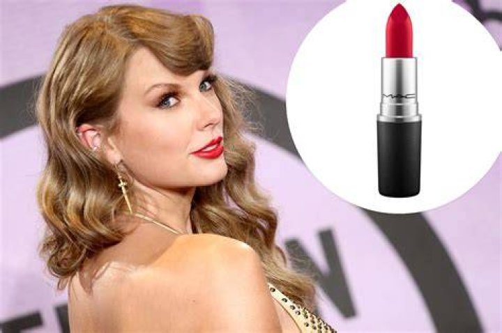Carrie Underwood's Must-Have Lipstick: Discover Her Signature Shade