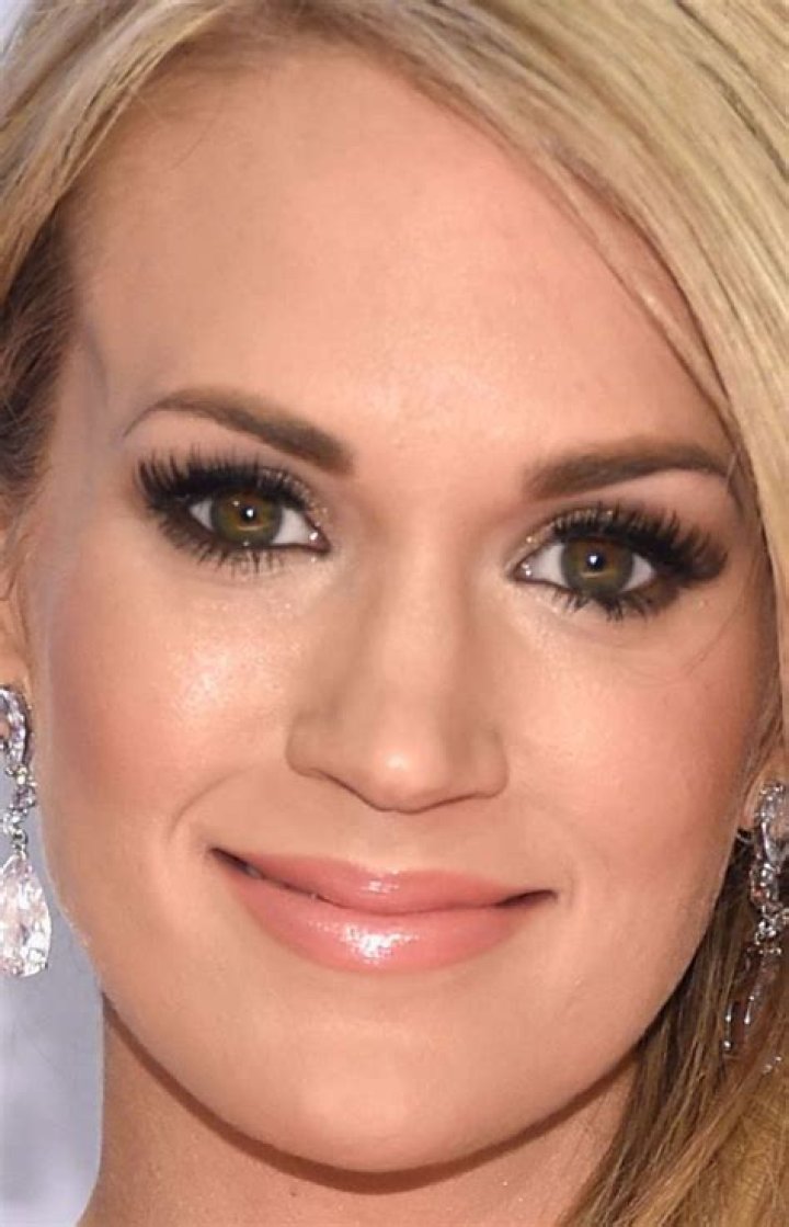 carrie underwood red lipstick Google Search Celebrity Faces