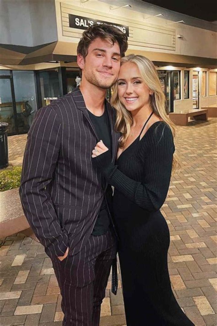 Carson Rowland Bio Age, Height, Career, Wife, Net Worth