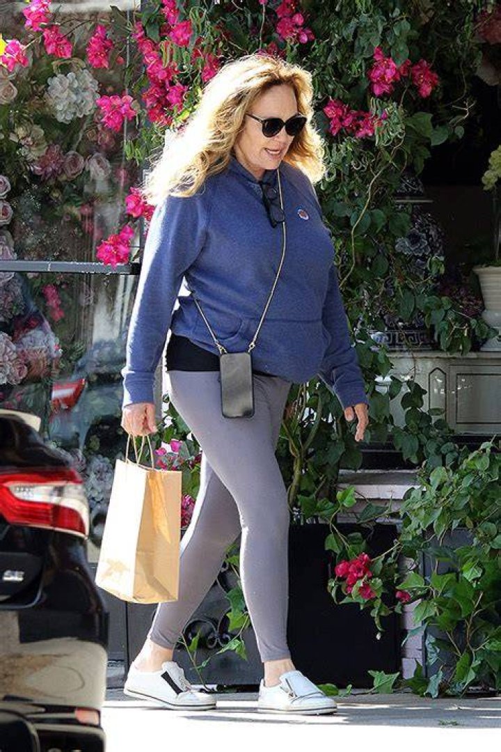 Catherine Bach Goes Shopping In Rare New Photos Hollywood Life
