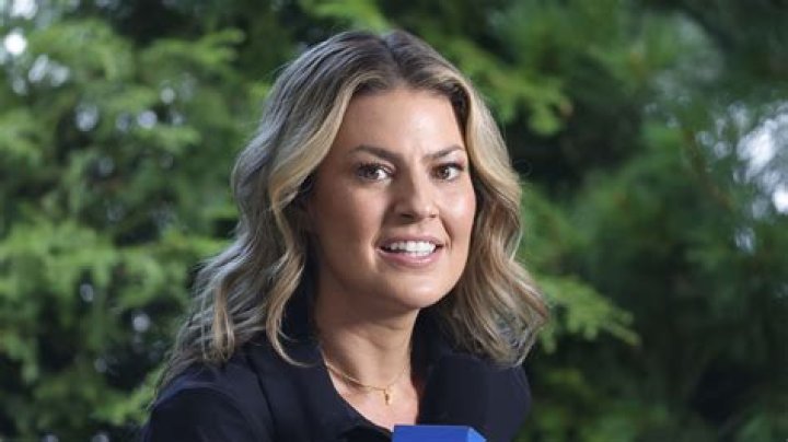 CBS Anchor Amanda Balionis Wedding Photos With Husband Bryn Renner