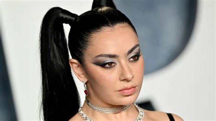 Charli XCX 'Charli' Full Album Stream & Download Listen Now! Photo