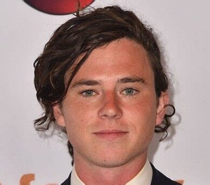 Charlie McDermott Net Worth Celebrity Sizes