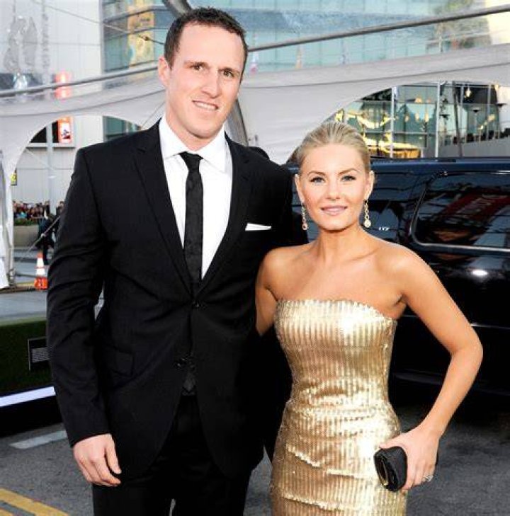 Chatter Busy Elisha Cuthbert Married Dion Phaneuf