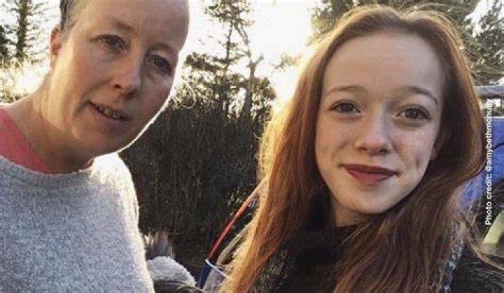 Chiamatemi Anna, morta la mamma di Amybeth McNulty