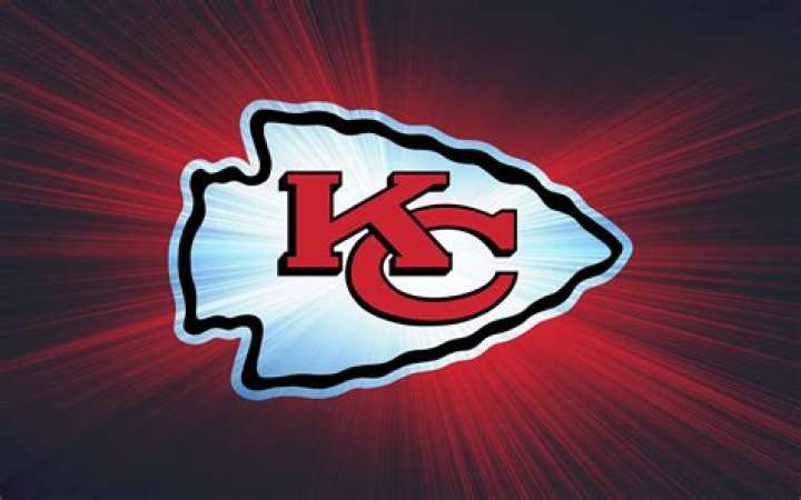 Chiefs' Patrick Mahomes Tweets Disapproval of NFL Allowing Teams to