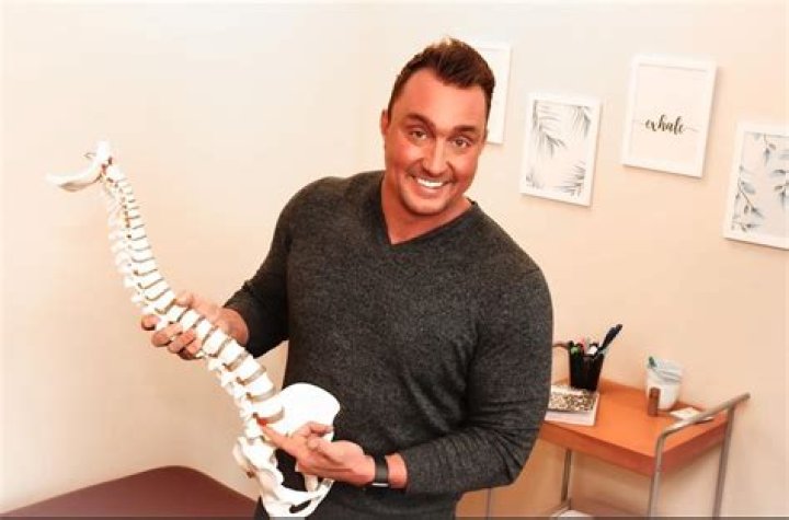 Chiropractor Colorado Springs West Dr. Molly Kallenbach DC Clinic Tour