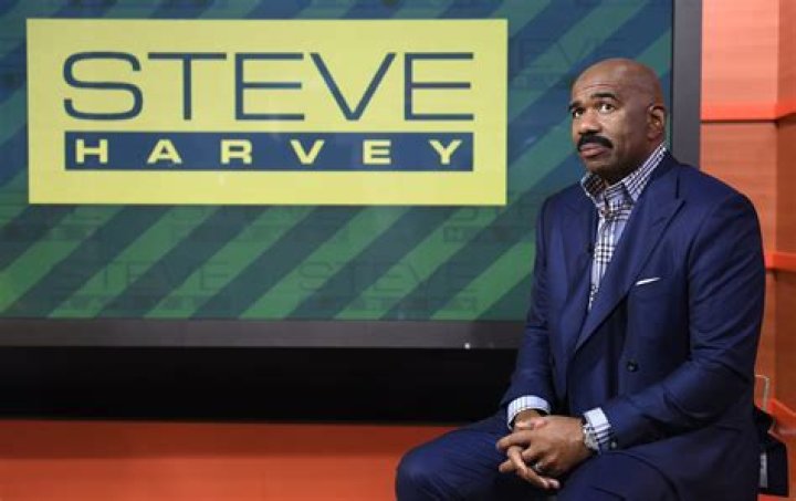 Christian TV Host Steve Harvey Funds College Tuition For 8 Students