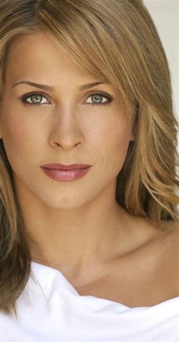 Christina Cox IMDb