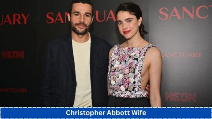 Christopher Abbott Still Dating His Actress Girlfriend Or Are The Gay