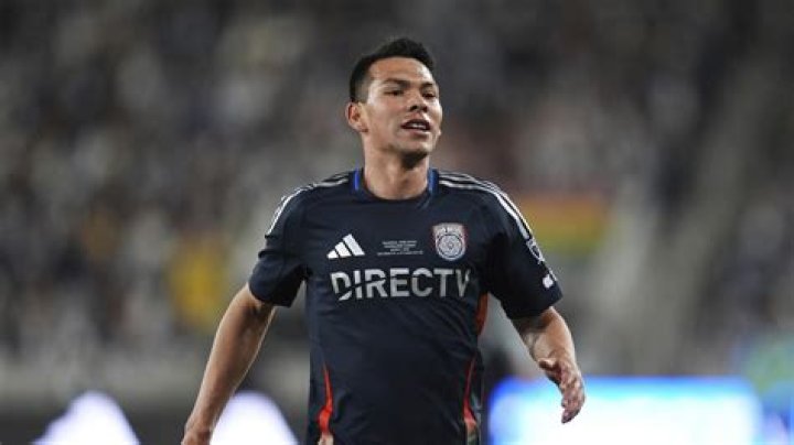 Chucky Lozano Wife / Hirving Lozano "Le dedico este t&iacute;tulo a mi esposa