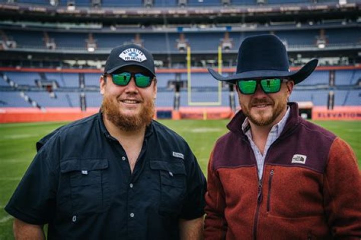Cody Johnson Teases Collab With Jelly Roll, Says "Respect Is Mutual